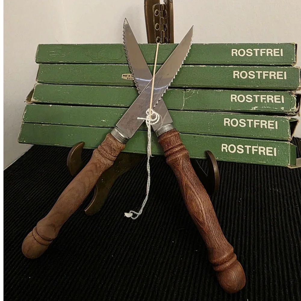 Set of 10 Vintage Rostfrei Steak Knives Serrated‎ Stainless Steel Wood Handles